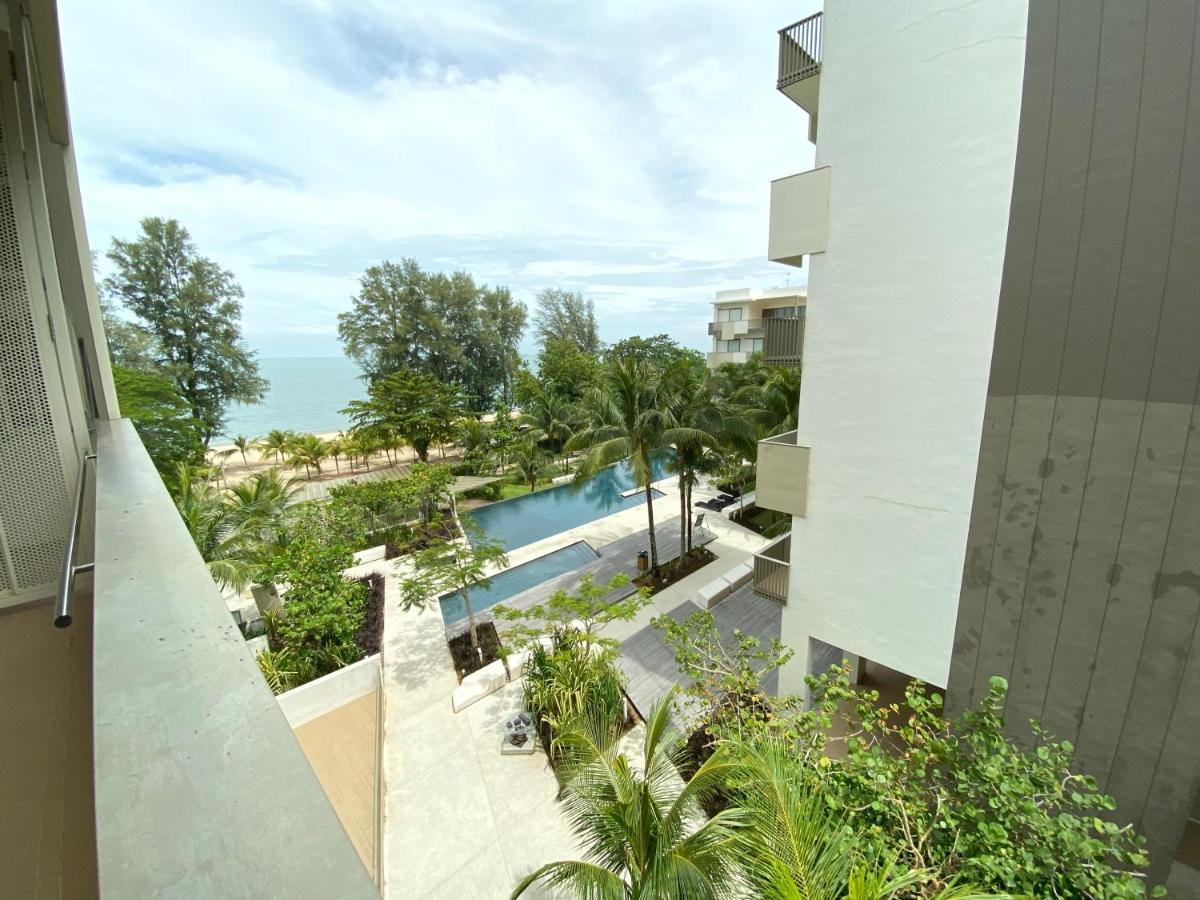 By The Sea@ Cozy Beachfront *