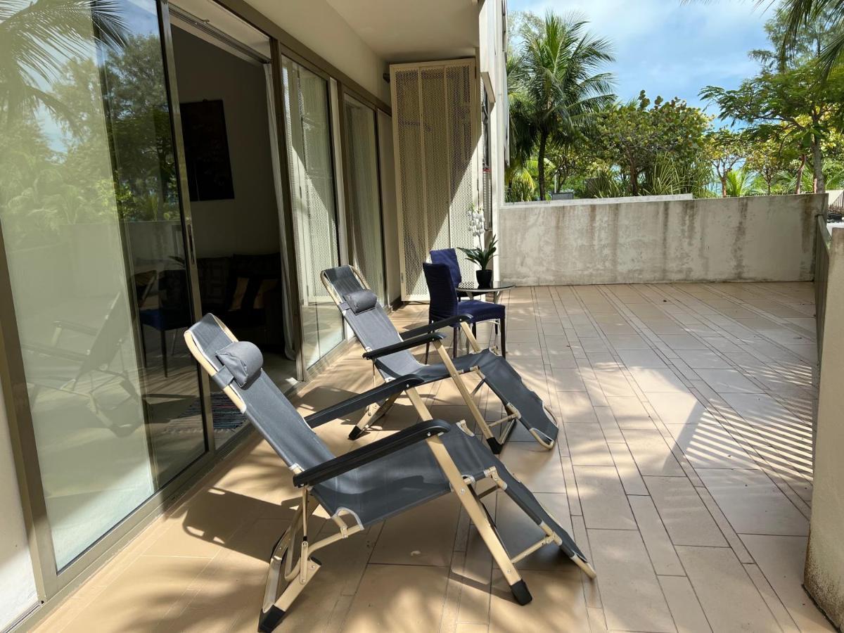By The Sea@ Cozy Beachfront Apartemen Batu Feringgi